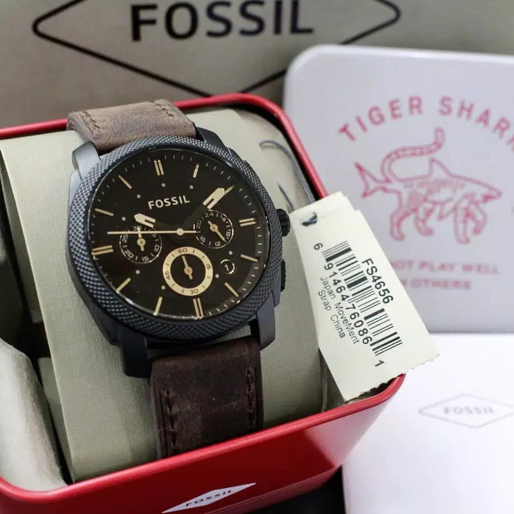 Fossil Classic